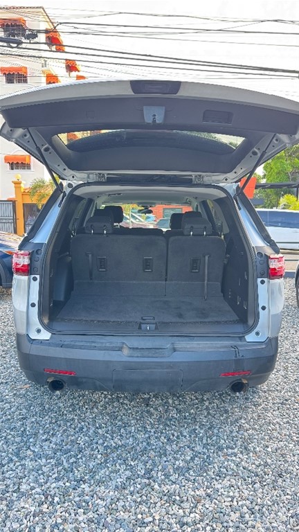 2020 Chevrolet Traverse LT — foto 10 / 12