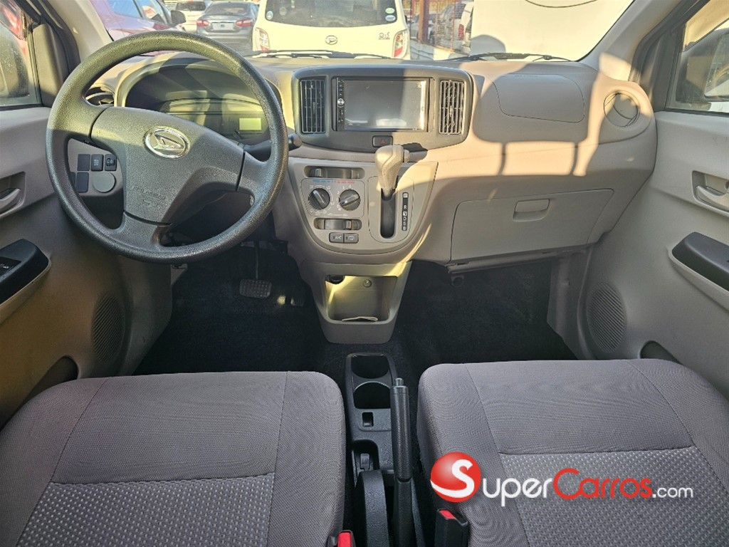 2017 Daihatsu Mira — foto 3 / 7