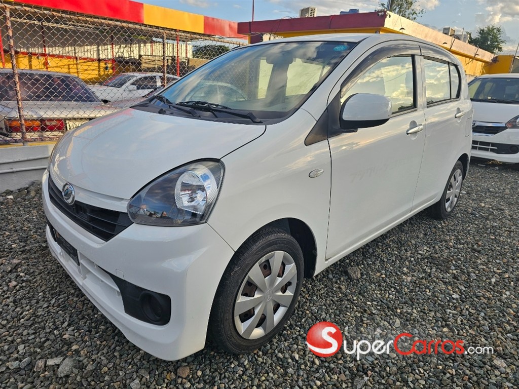 2017 Daihatsu Mira — foto 5 / 7