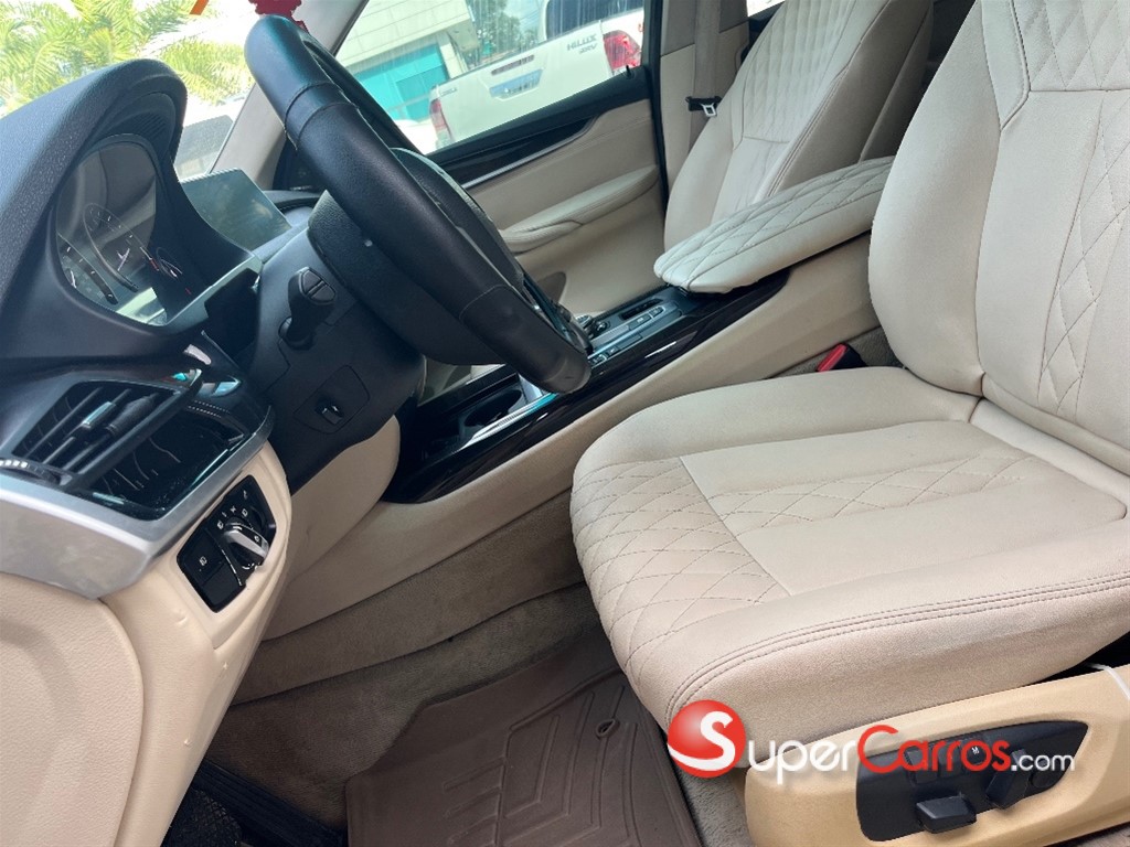 2014 BMW X 5 SDrive 35i — foto 7 / 9
