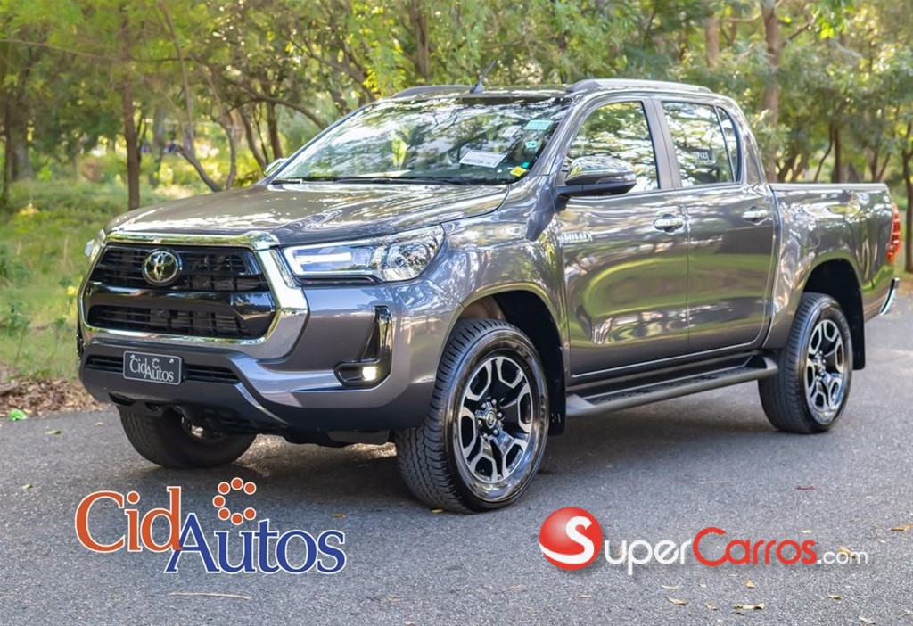 2025 Toyota Hilux Limited TSS — foto 2 / 11