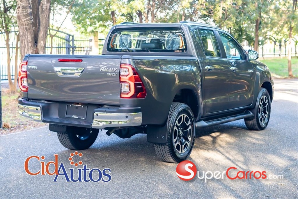 2025 Toyota Hilux Limited TSS — foto 3 / 11