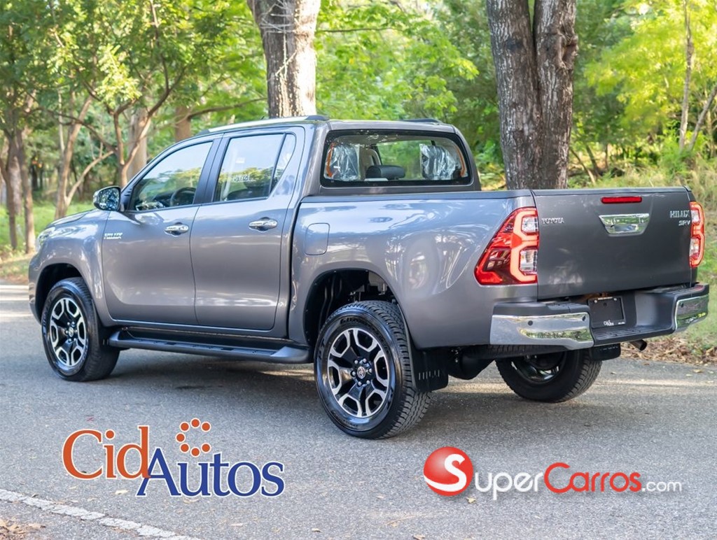 2025 Toyota Hilux Limited TSS — foto 4 / 11