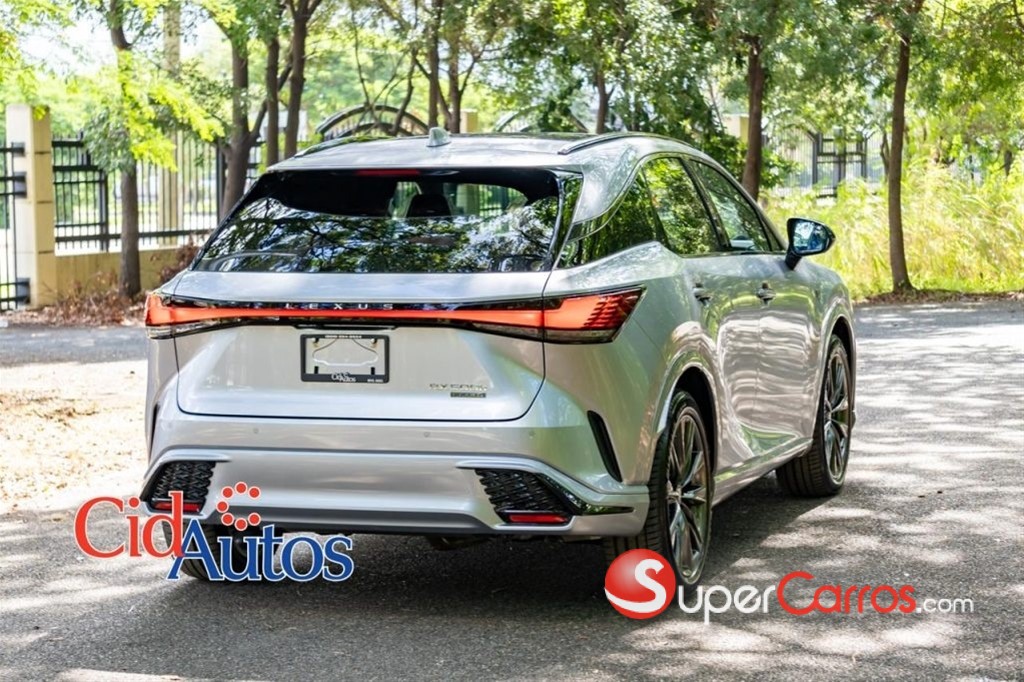 2026 Lexus RX 500H F SPORT — foto 3 / 12