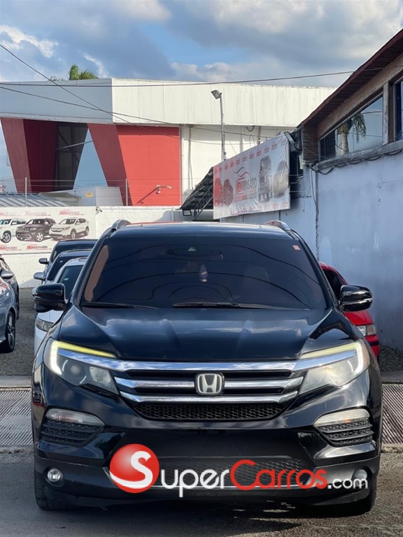 2016 Honda Pilot Touring — foto 2 / 9