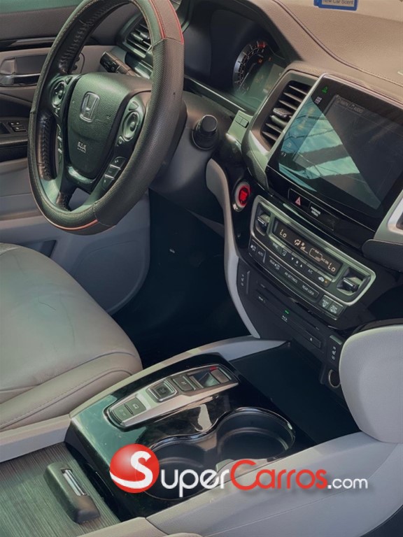 2016 Honda Pilot Touring — foto 9 / 9