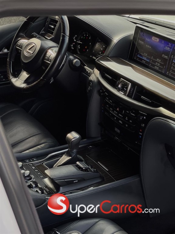 2019 Lexus LX 570 — foto 6 / 12