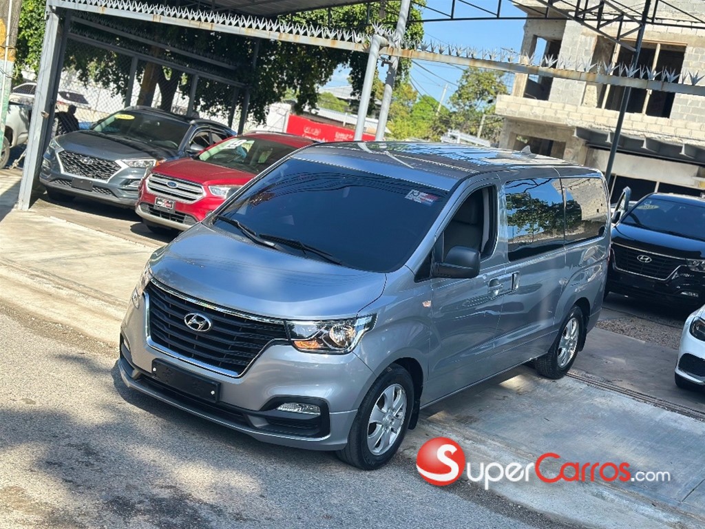 2020 Hyundai Grand Starex