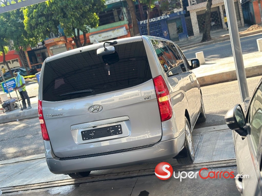 2020 Hyundai Grand Starex — foto 4 / 12