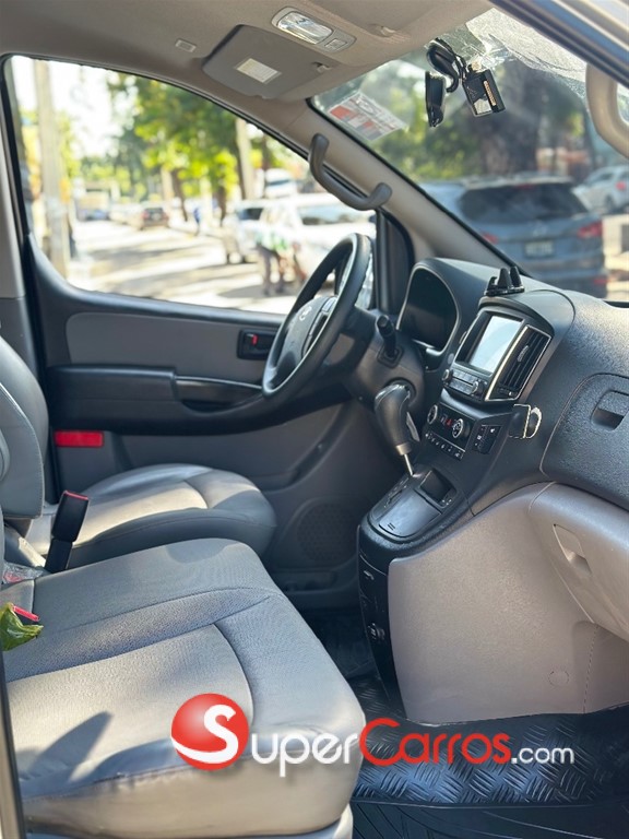 2020 Hyundai Grand Starex — foto 6 / 12