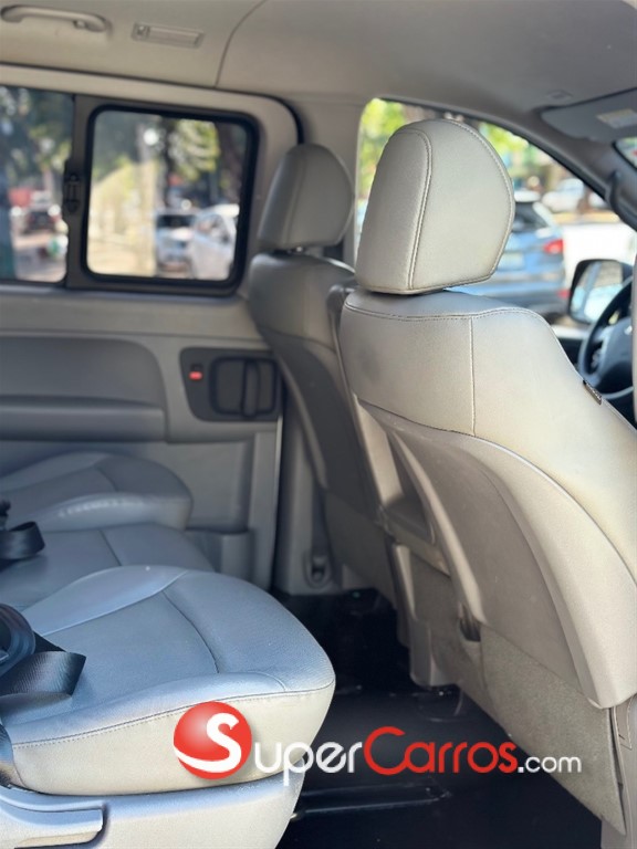 2020 Hyundai Grand Starex — foto 8 / 12