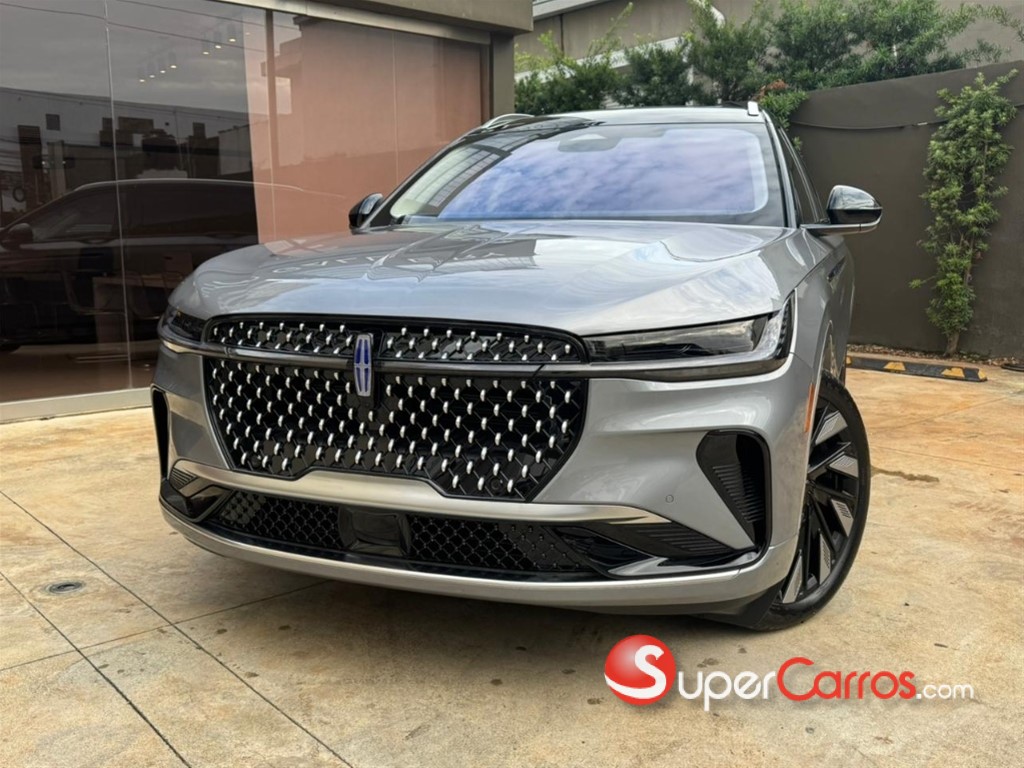 2025 Lincoln Nautilus — foto 2 / 11