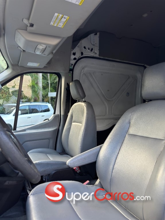 2019 Ford Transit 350 High Roof — foto 7 / 8