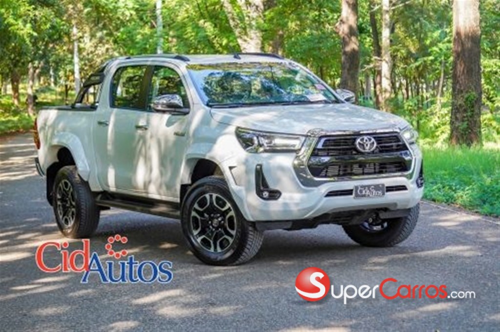 2025 Toyota Hilux WIDE TREAD