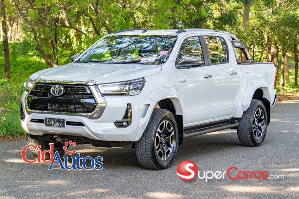 2025 Toyota Hilux WIDE TREAD — foto 2 / 12