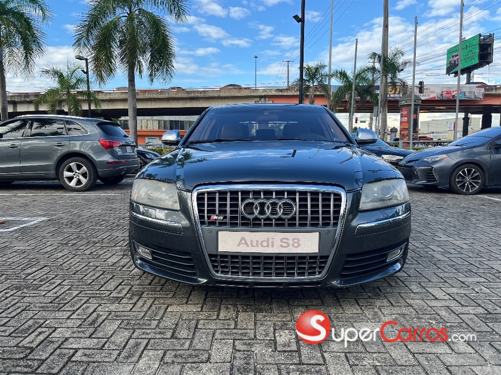 2009 Audi S8 — foto 2 / 11