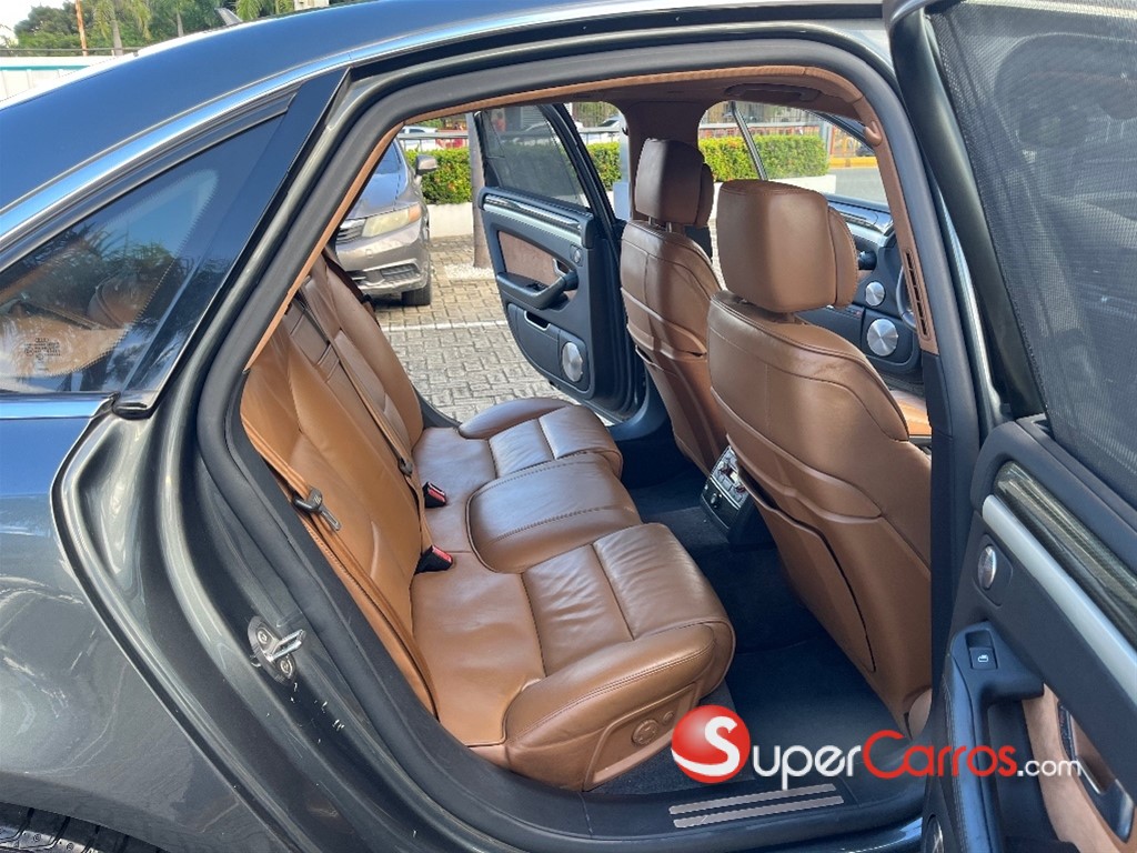 2009 Audi S8 — foto 9 / 11