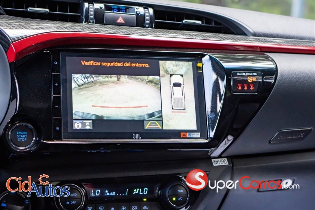 2027 Toyota Hilux GR Sport — foto 8 / 12