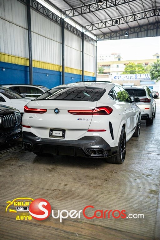 2024 BMW X 6 M60i — foto 6 / 12