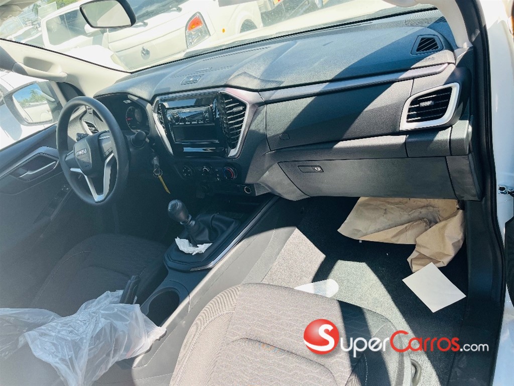 2024 Isuzu DMAX — foto 11 / 11