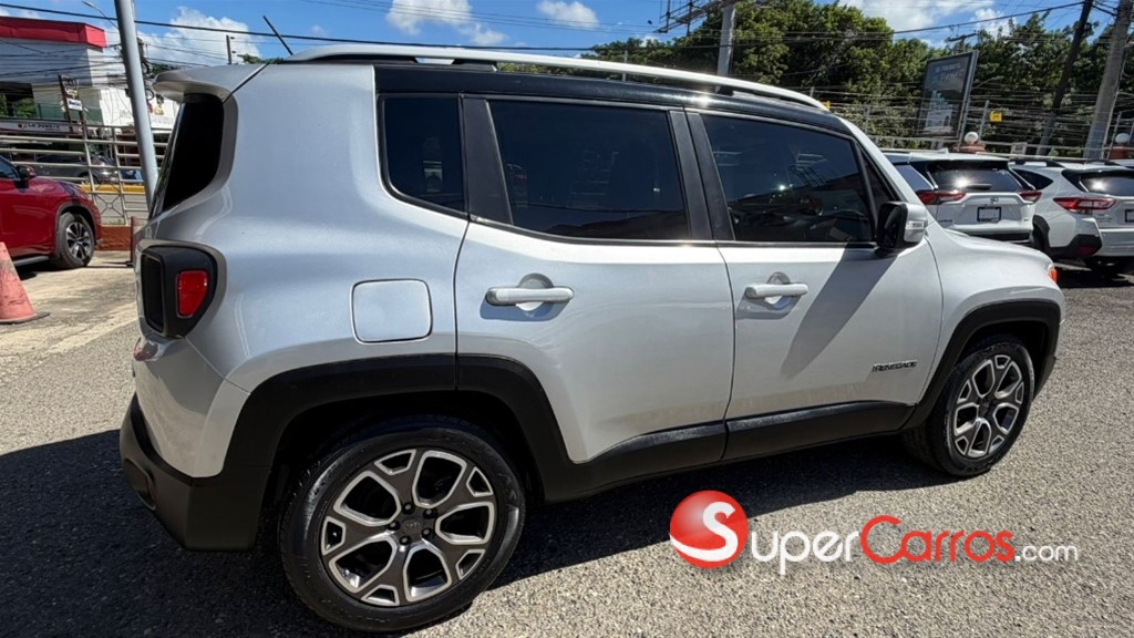 2017 Jeep Renegade Limited — foto 5 / 9