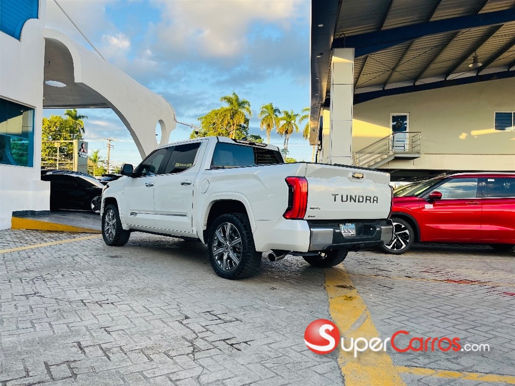 2024 Toyota Tundra Capstone — foto 6 / 12