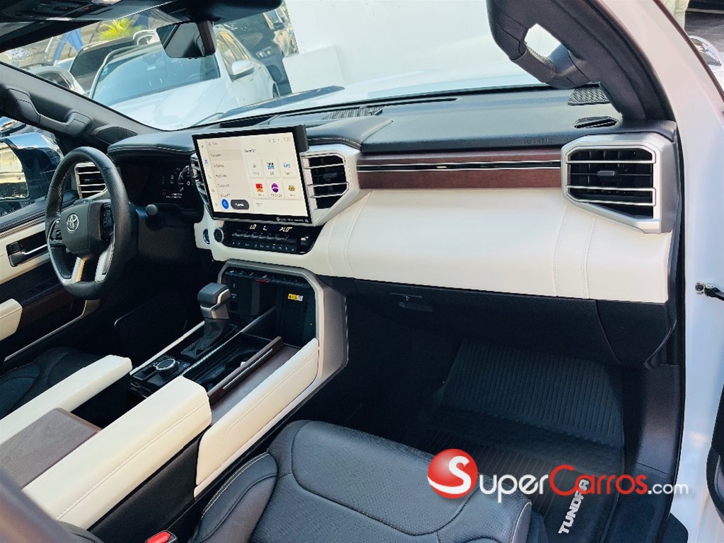 2024 Toyota Tundra Capstone — foto 9 / 12