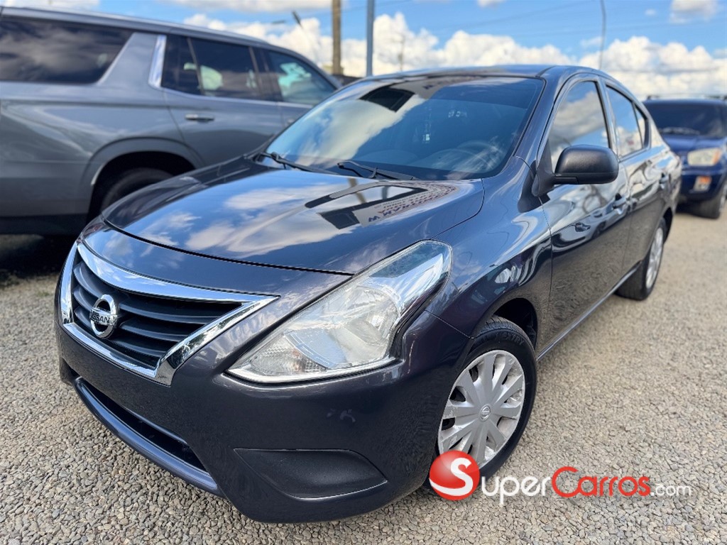 2019 Nissan Versa — foto 3 / 11