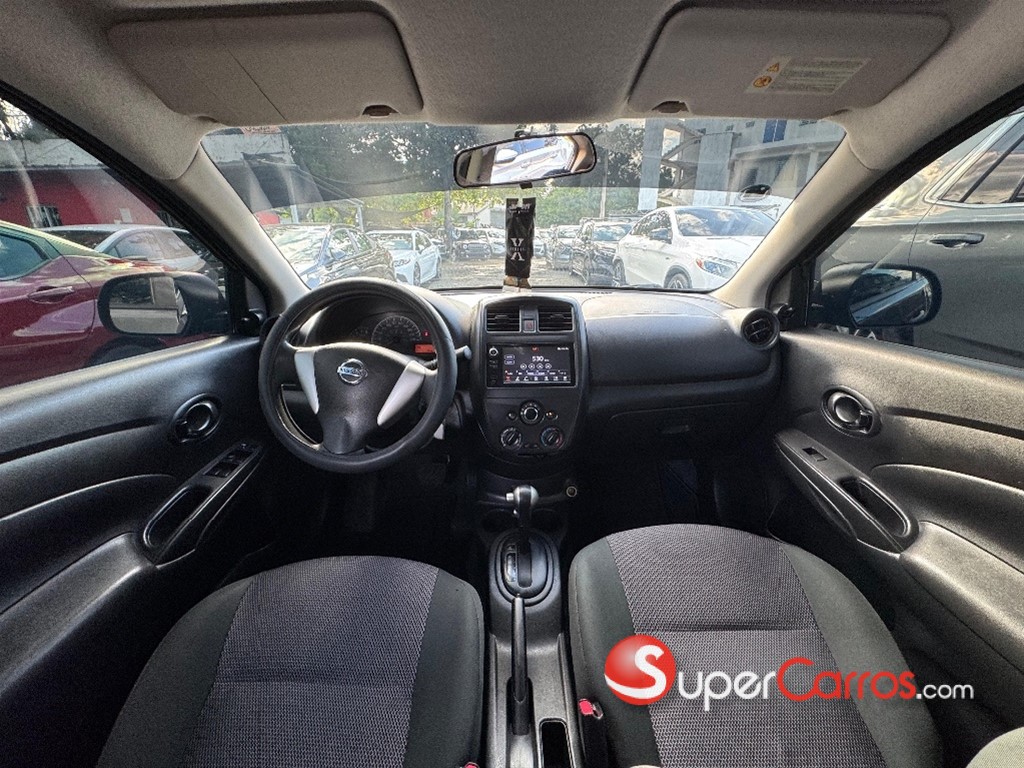 2019 Nissan Versa — foto 6 / 11