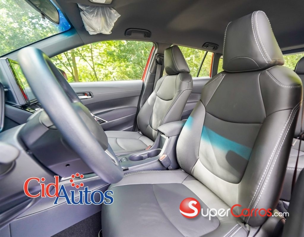 2027 Toyota Corolla Cross Low — foto 10 / 12