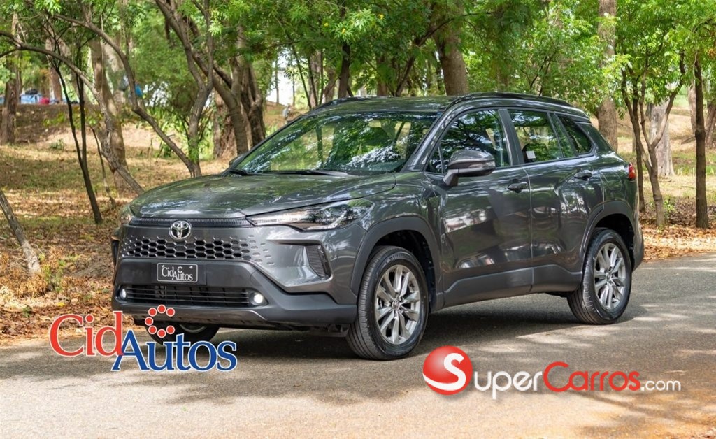 2027 Toyota Corolla Cross Low — foto 2 / 12