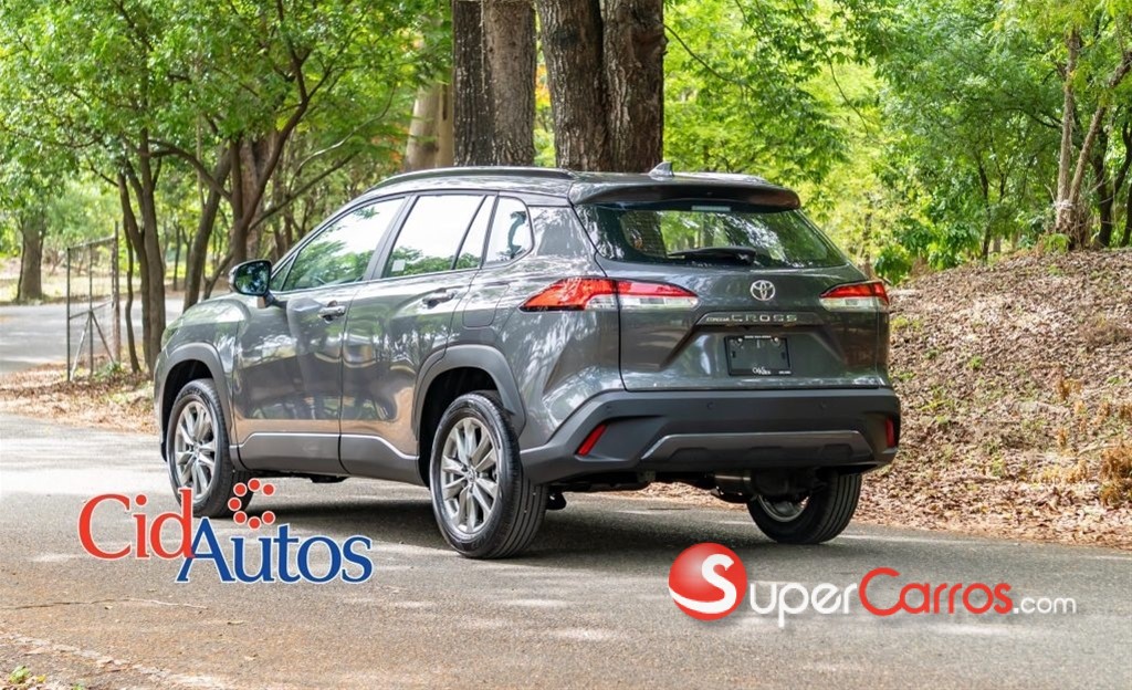 2027 Toyota Corolla Cross Low — foto 3 / 12