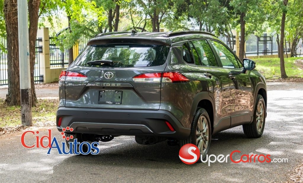 2027 Toyota Corolla Cross Low — foto 4 / 12