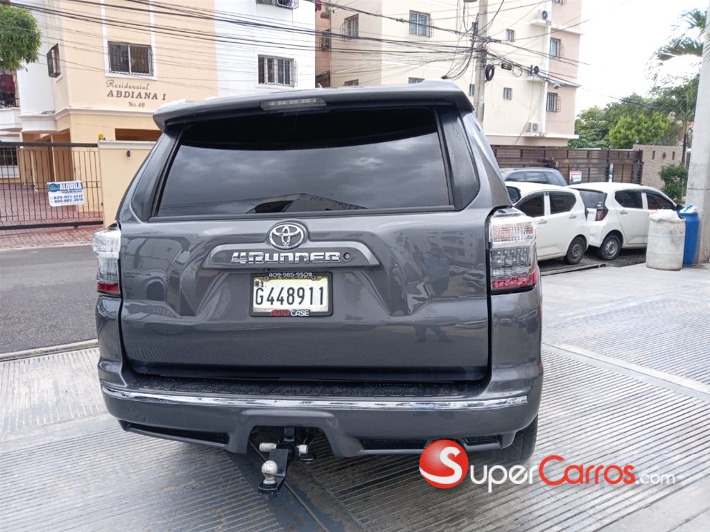 2016 Toyota 4 Runner Limited — foto 5 / 12