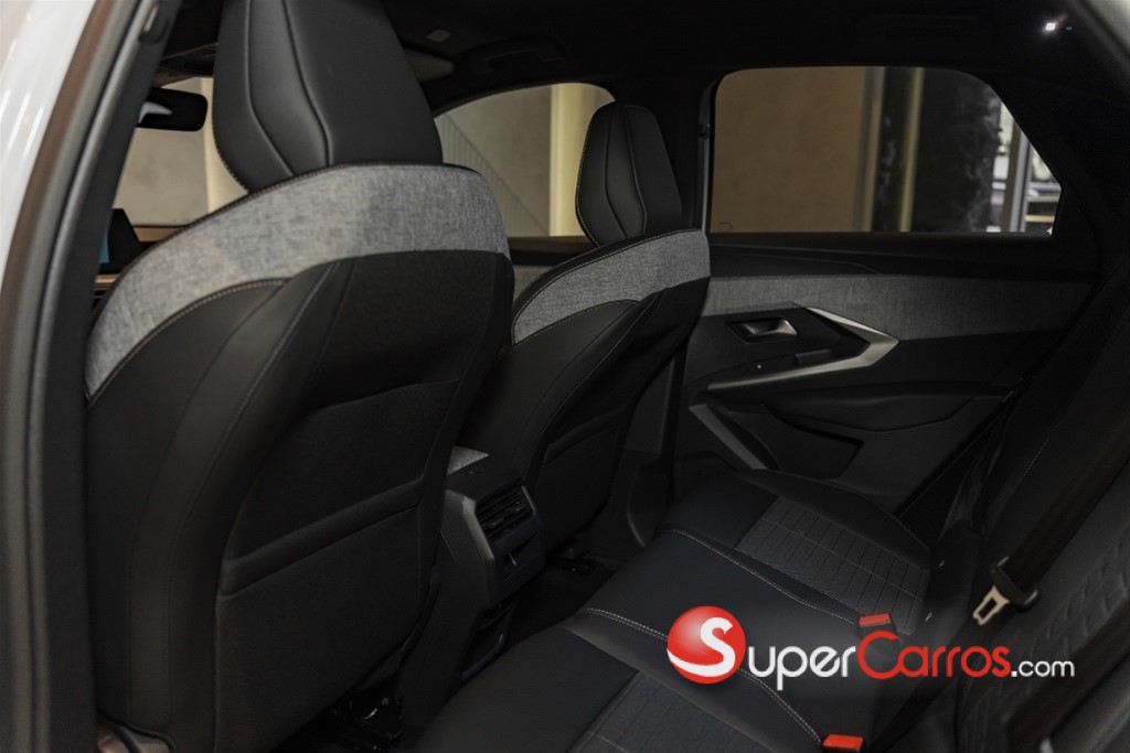 2026 Peugeot 3008 Allure — foto 8 / 12