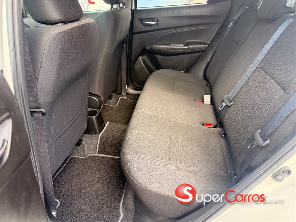2020 Suzuki Swift — foto 3 / 12