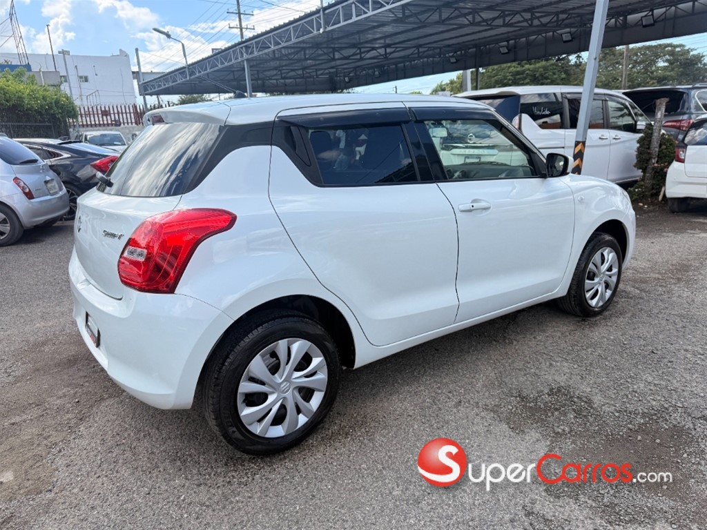 2020 Suzuki Swift — foto 8 / 12