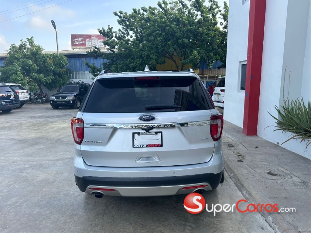 2016 Ford Explorer Limited — foto 5 / 12