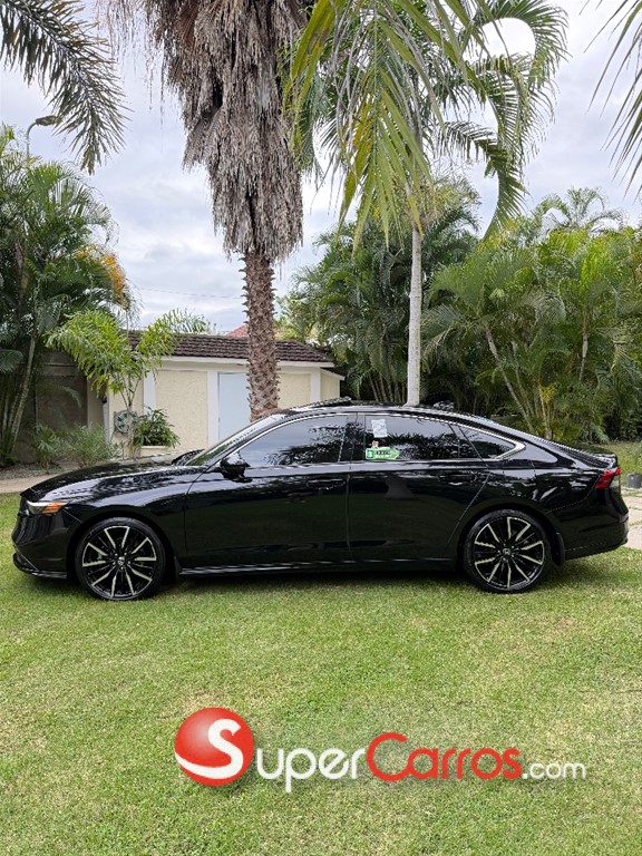 2024 Honda Accord Touring 2.0T — foto 6 / 12