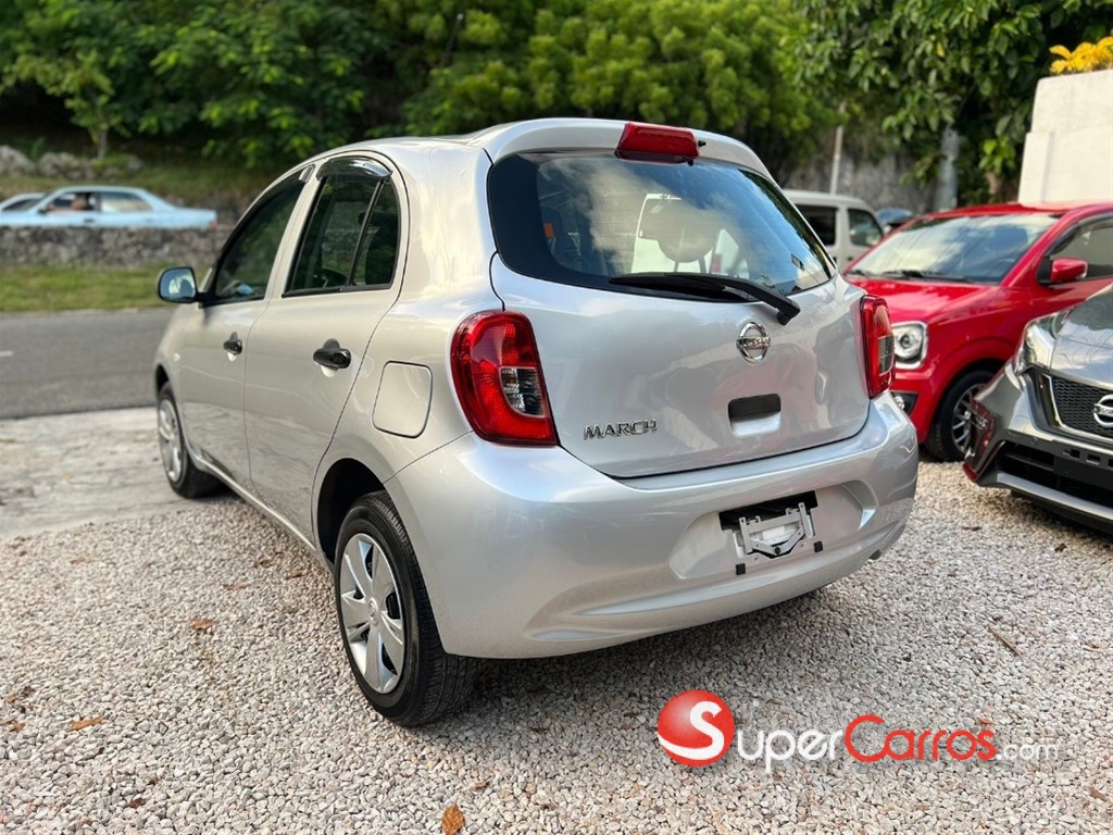 2021 Nissan March — foto 7 / 9