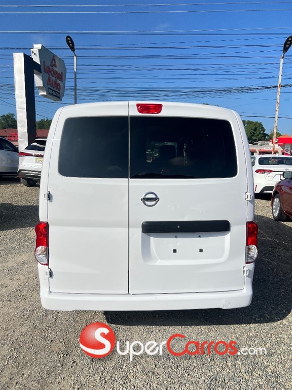 2020 Nissan NV 200 — foto 5 / 9