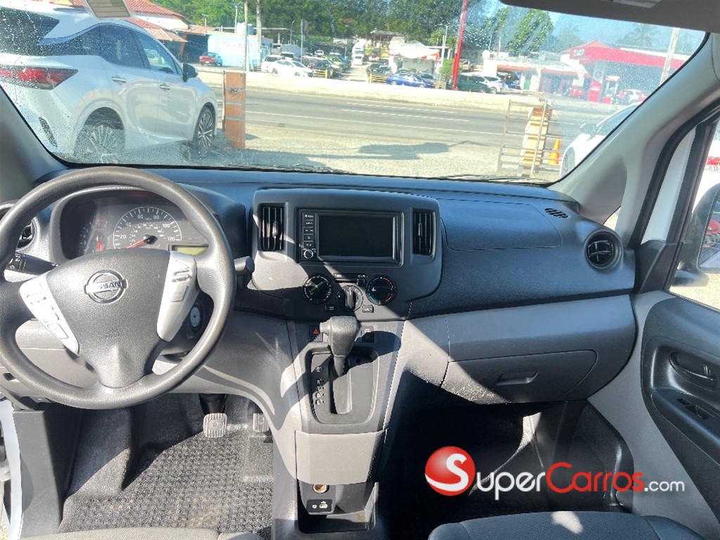 2020 Nissan NV 200 — foto 7 / 9