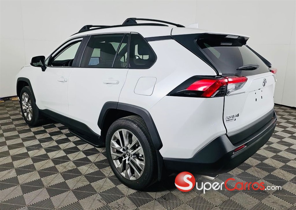2025 Toyota RAV4 XLE Premium — foto 4 / 12
