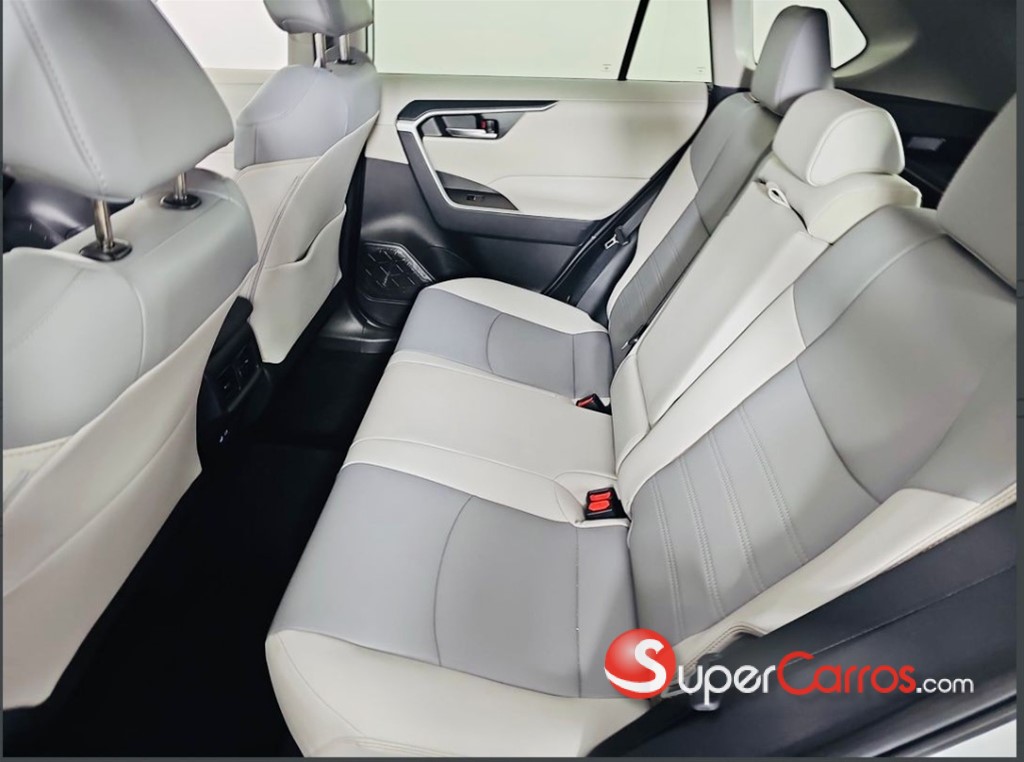 2025 Toyota RAV4 XLE Premium — foto 8 / 12