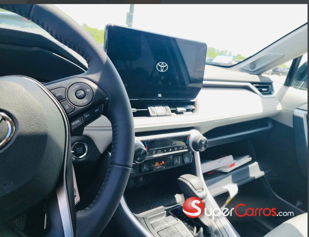 2025 Toyota RAV4 XLE Premium — foto 11 / 12