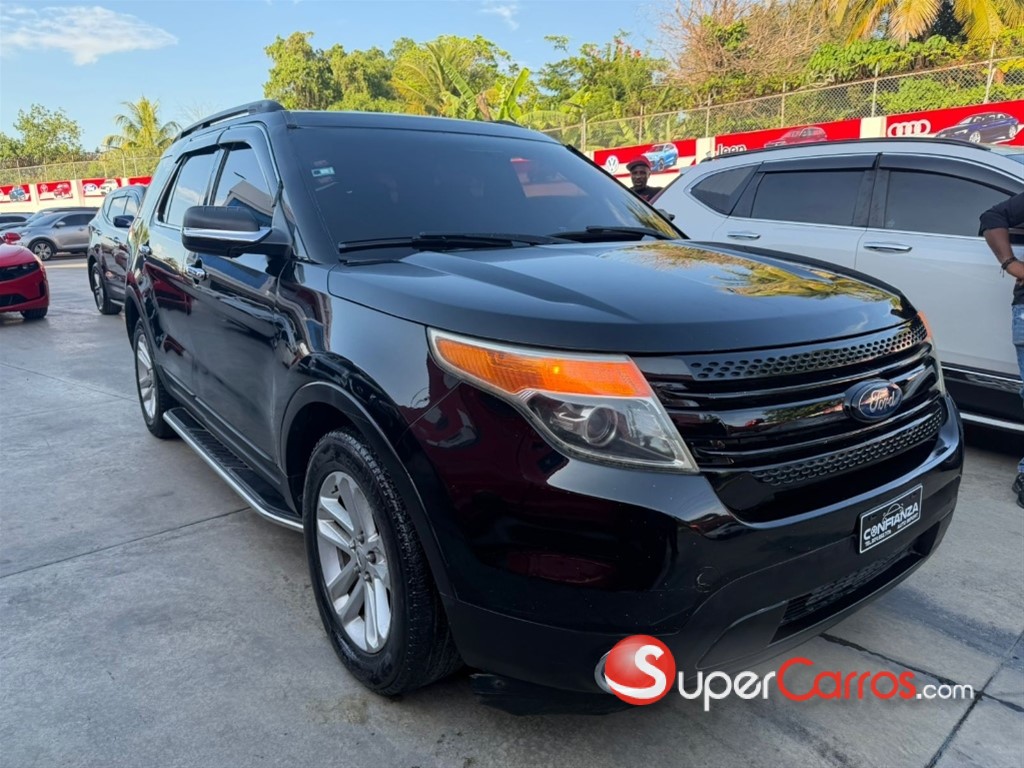 2012 Ford Explorer XLT — foto 3 / 8