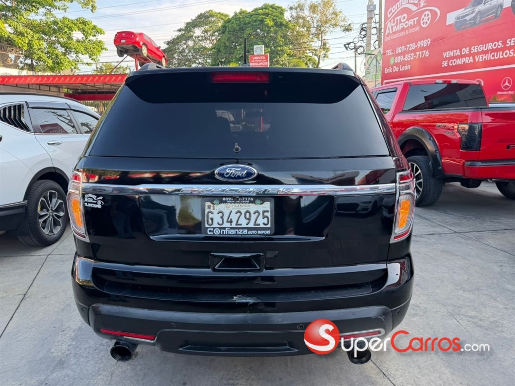 2012 Ford Explorer XLT — foto 5 / 8