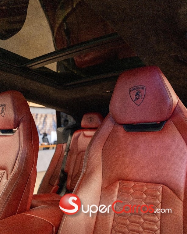 2019 Lamborghini Urus — foto 10 / 12