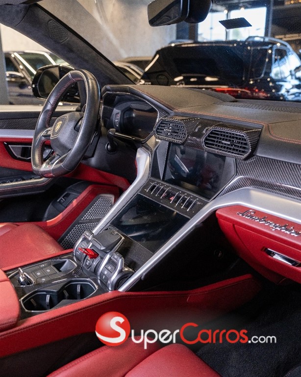 2019 Lamborghini Urus — foto 12 / 12