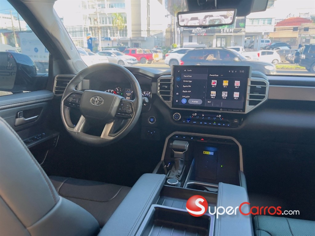 2022 Toyota Tundra LIMITED — foto 8 / 12
